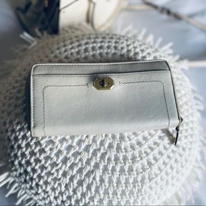 COACH accordion long wallet leather authentic
